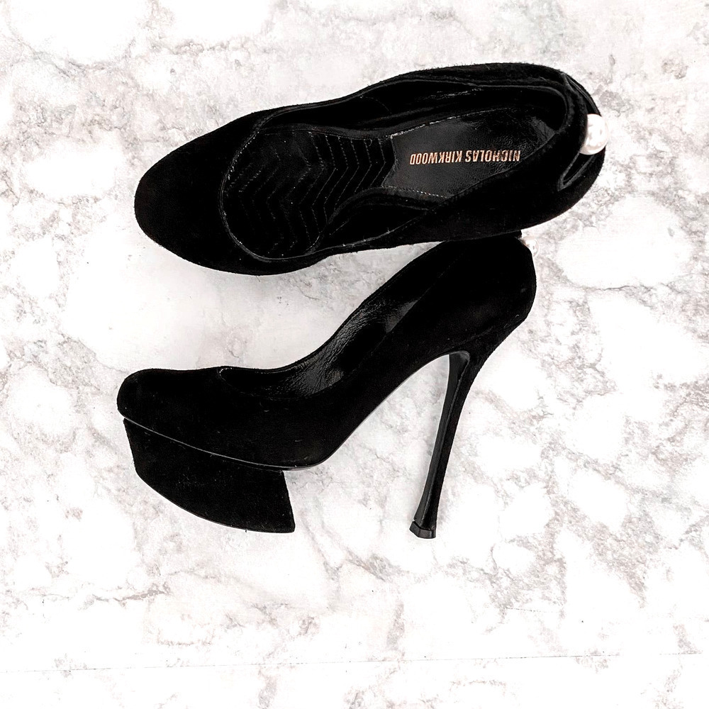 𝅺nicholas Kirkwood Black Suede pearl triangle Platform gala formal sexy NYE